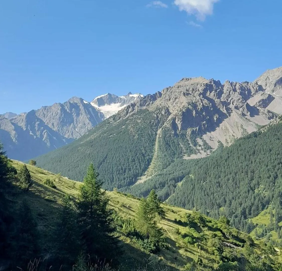 Apartment Serre Che Geants Galibier Lautaret Granon Izoard Appart Aiglon La Salle-les-Alpes